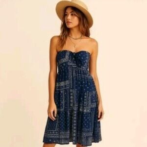 UNIVERSAL THREAD Strapless Bandana Print Maxi Dress